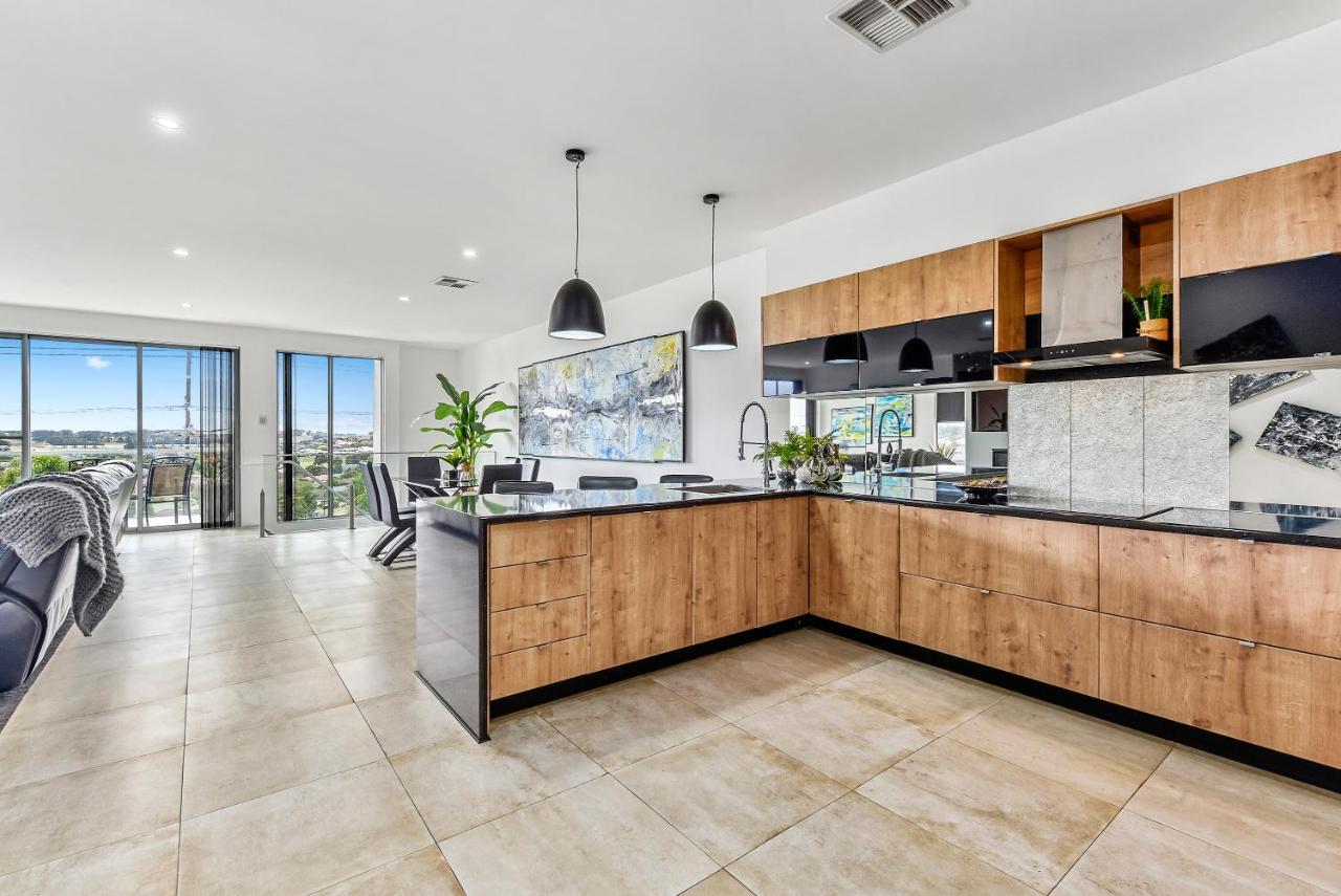 Conroe Executive Townhouse - Modern & Stylish Lägenhet Mount Gambier Exteriör bild